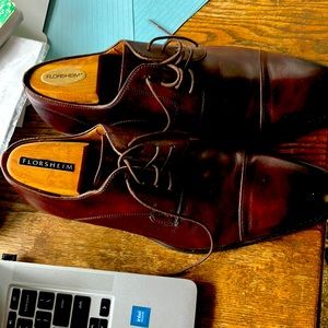 Men’s dress shoes